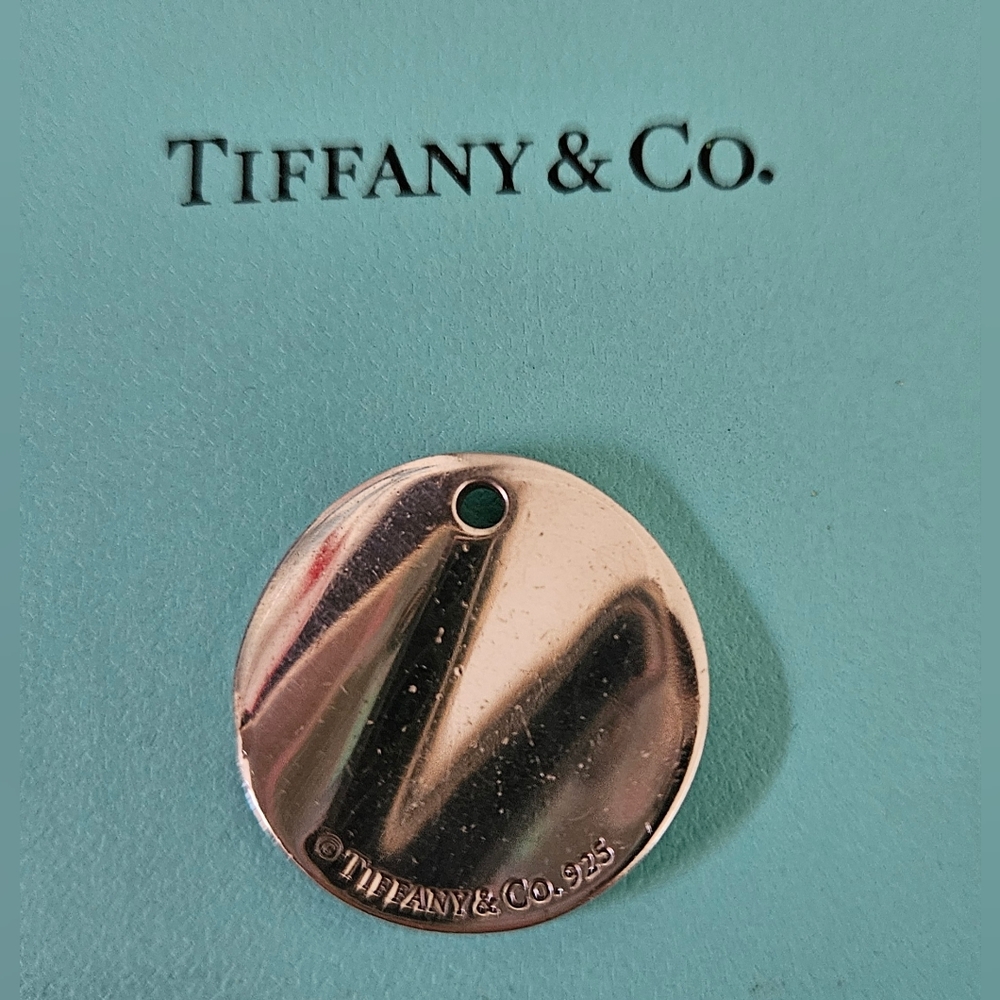 Tiffany & Co. New York 727 Fifth Ave Sterling Silver Notes Collection Pendant - Picture 3 of 4